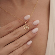 گردنبند مینیمال طرح گل